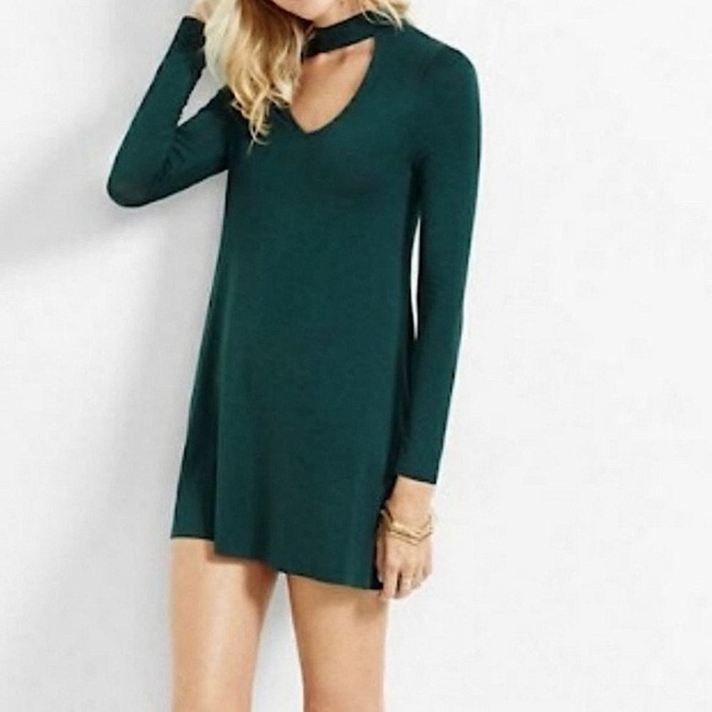 Express trapeze choker dress